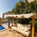 Islamlar Village 3 Bedroom Καλκάν